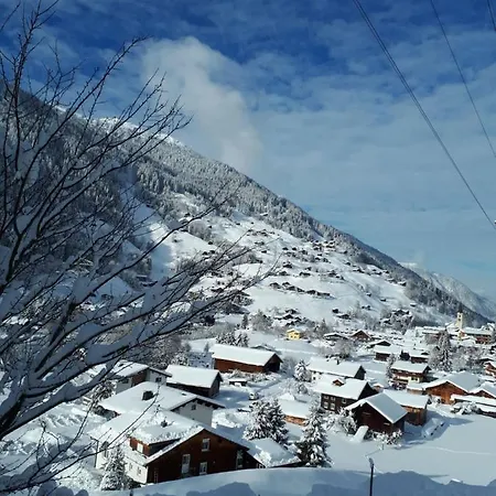 Haus Gueatli Apartment